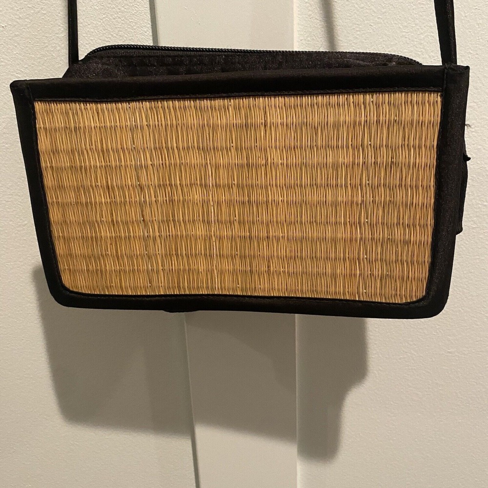 Baskets of Cambodia Straw Shoulder Bag Tan Black Woven Coastal Resort - Picture 4 of 15